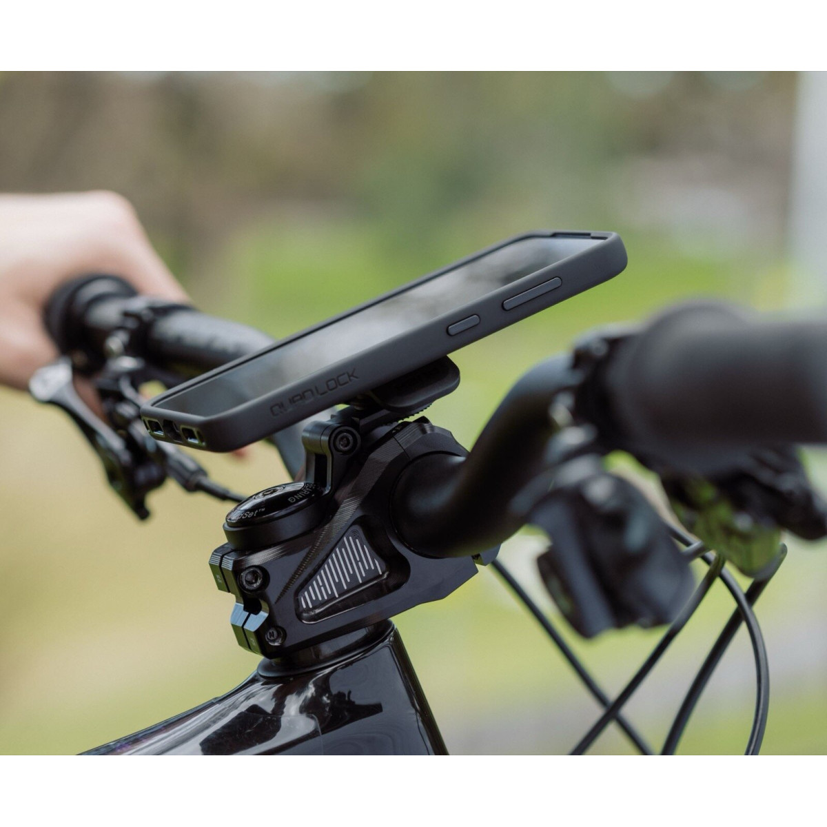 Quad Lock® Quad Lock® Adjustable Stem Cap Mount | Velonova ®